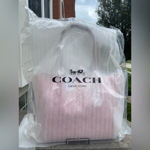 ‼️last two‼️NWT！COACH CITY TOTE IN SIGNATURE CANVAS（COACH CAL49）powder pink